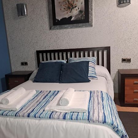 El Almendro Del Cura Villa Villarmayor  Екстериор снимка